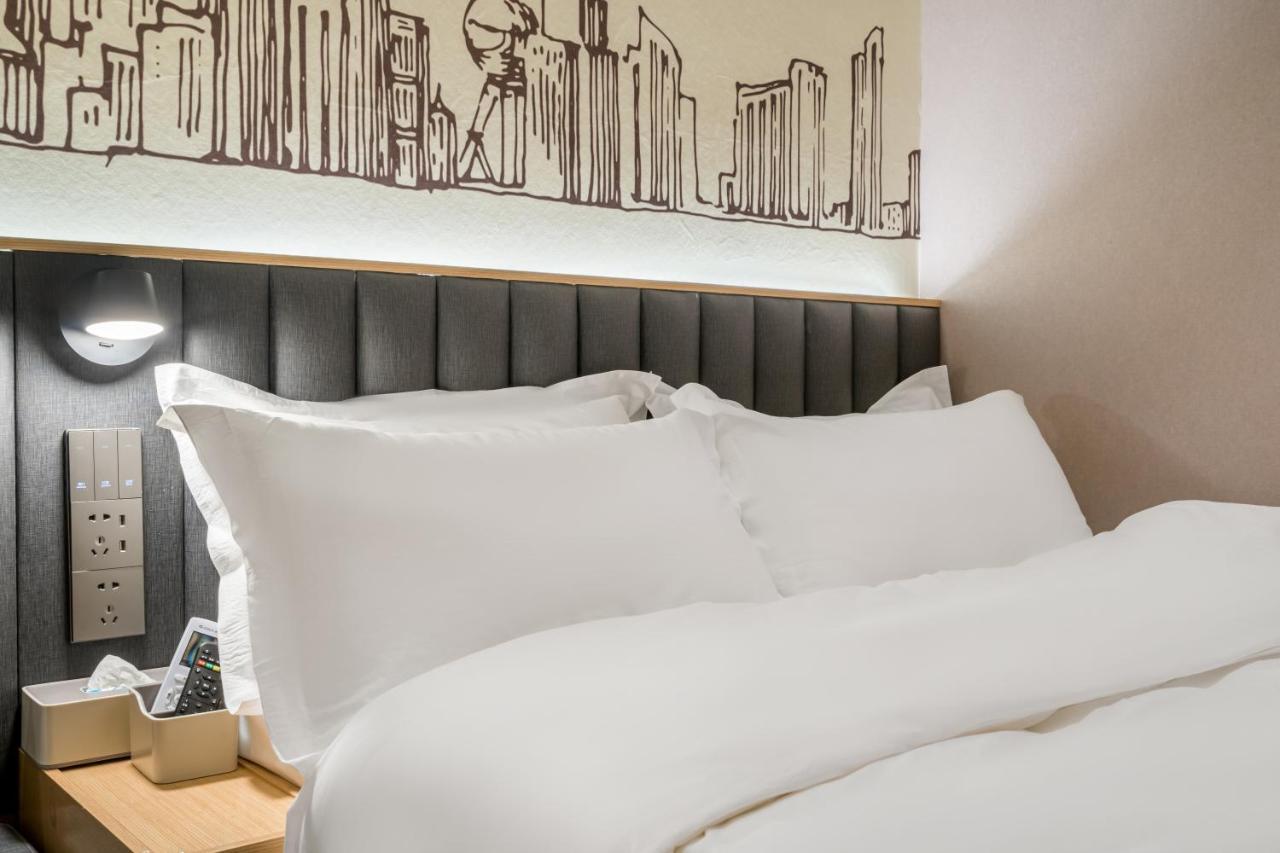 Meego Smart Select Hotel Shanghai Buitenkant foto