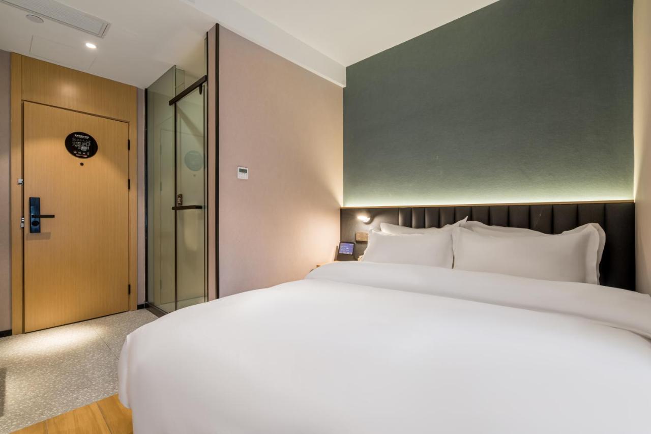 Meego Smart Select Hotel Shanghai Buitenkant foto